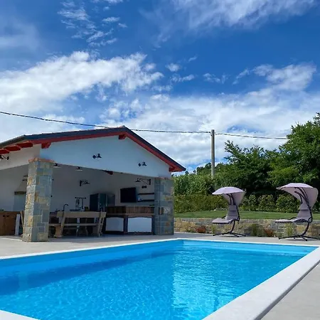 Villa Santoma Hill *