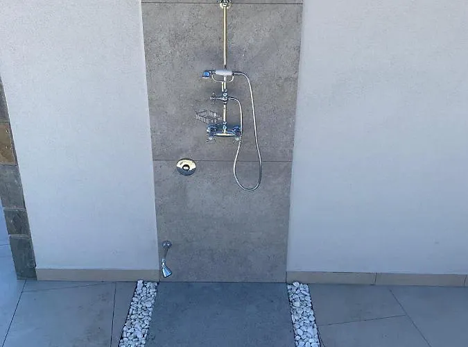 Santoma Hill 别墅 *