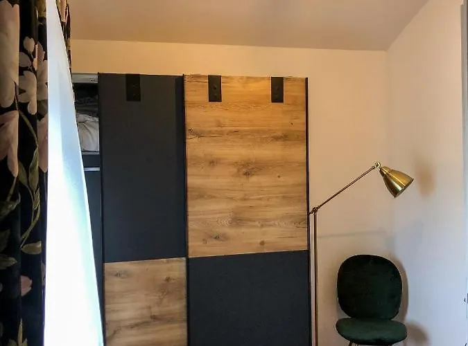 Santoma Hill 别墅 *