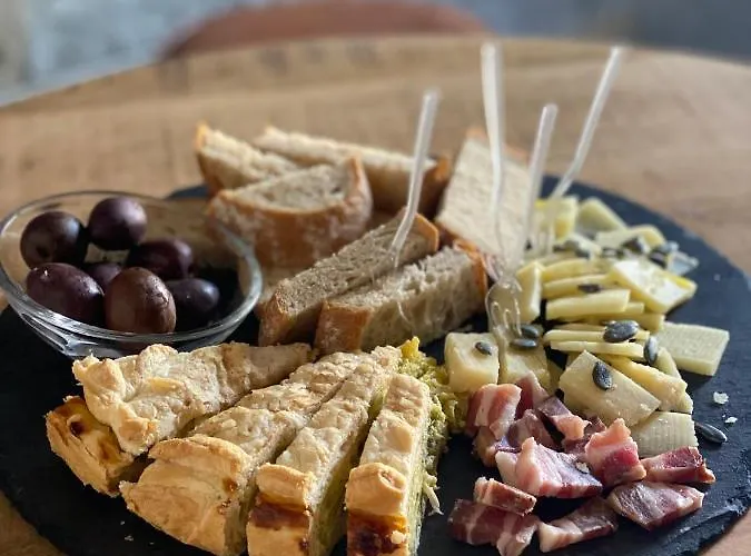 Santoma Hill 别墅 *