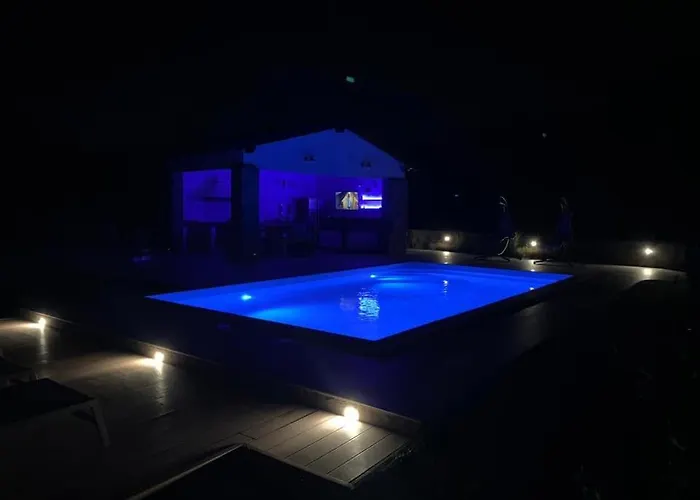 别墅 Santoma Hill *